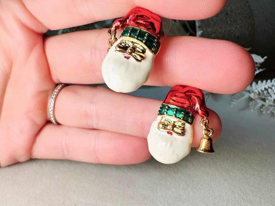 Vintage Santa Earrings, Smiling Santa Claus Red and Green Holiday Post Earrings with Jingle Bell Hat, Cute Kitschy 70s Christmas Earrings