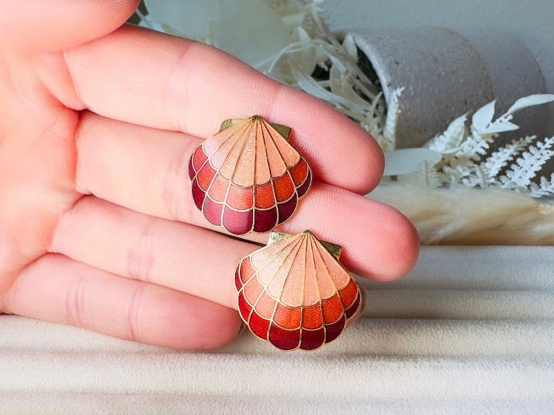 Vintage Shell Earrings, Gold Scallop Earrings with Peach and Red Cloisonné, Beach Summer Enamel Jewelry