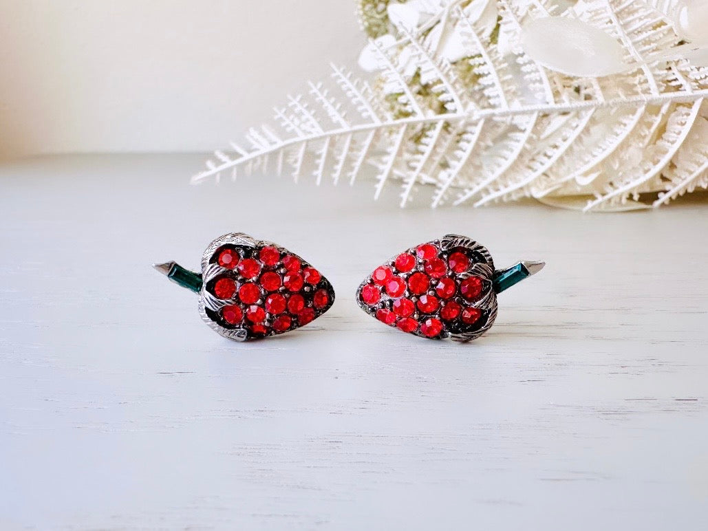 Vintage Strawberry Rhinestone Earrings, Red Crystal Clip On Strawberry Earrings, Nonpierced Fruit Earrings, Pave Set Unique Vintage Earrings from Piggle and Pop