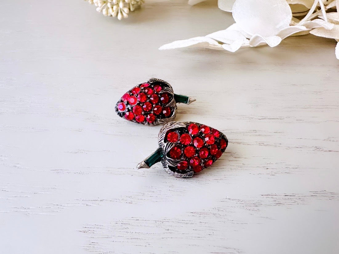 Vintage Strawberry Rhinestone Earrings, Red Crystal Clip On Strawberry Earrings, Nonpierced Fruit Earrings, Pave Set Unique Vintage Earrings from Piggle and Pop
