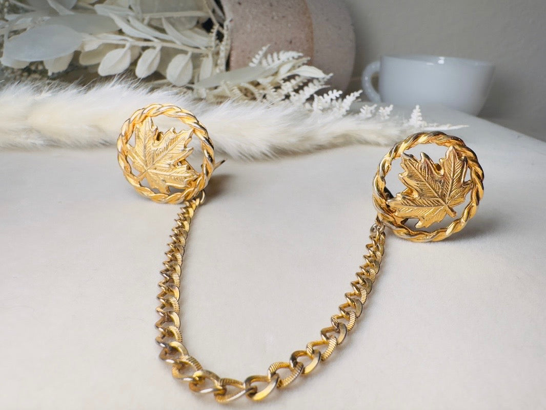 Vintage Sweater Clips, 50s Gold Leaf Collar Clips with Maple Leaves