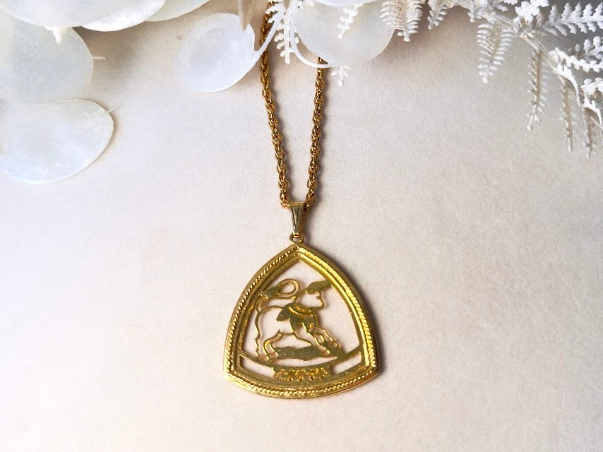 Vintage Taurus Zodiac Necklace, Unisex 70s Astrology Pendant Necklace on Gold Chain