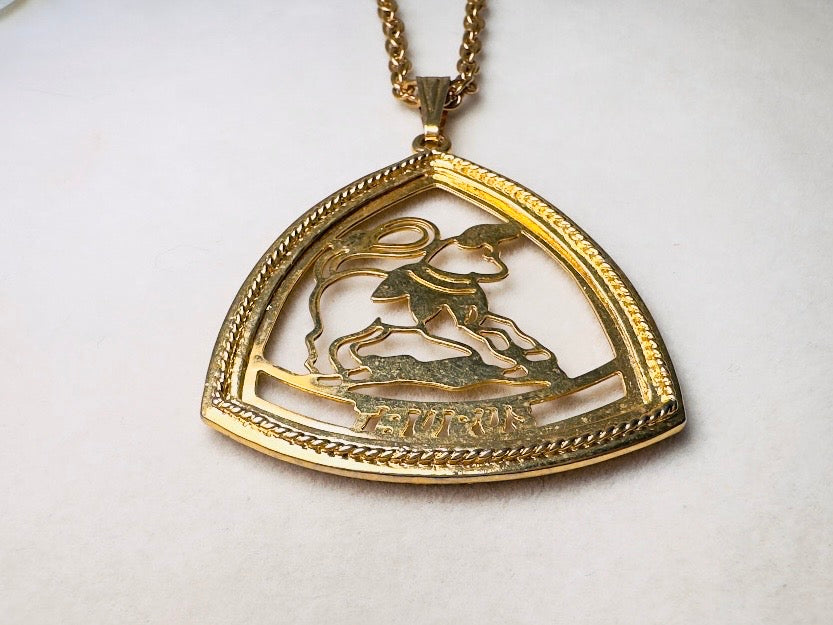 Vintage Taurus Zodiac Necklace, Unisex 70s Astrology Pendant Necklace on Gold Chain