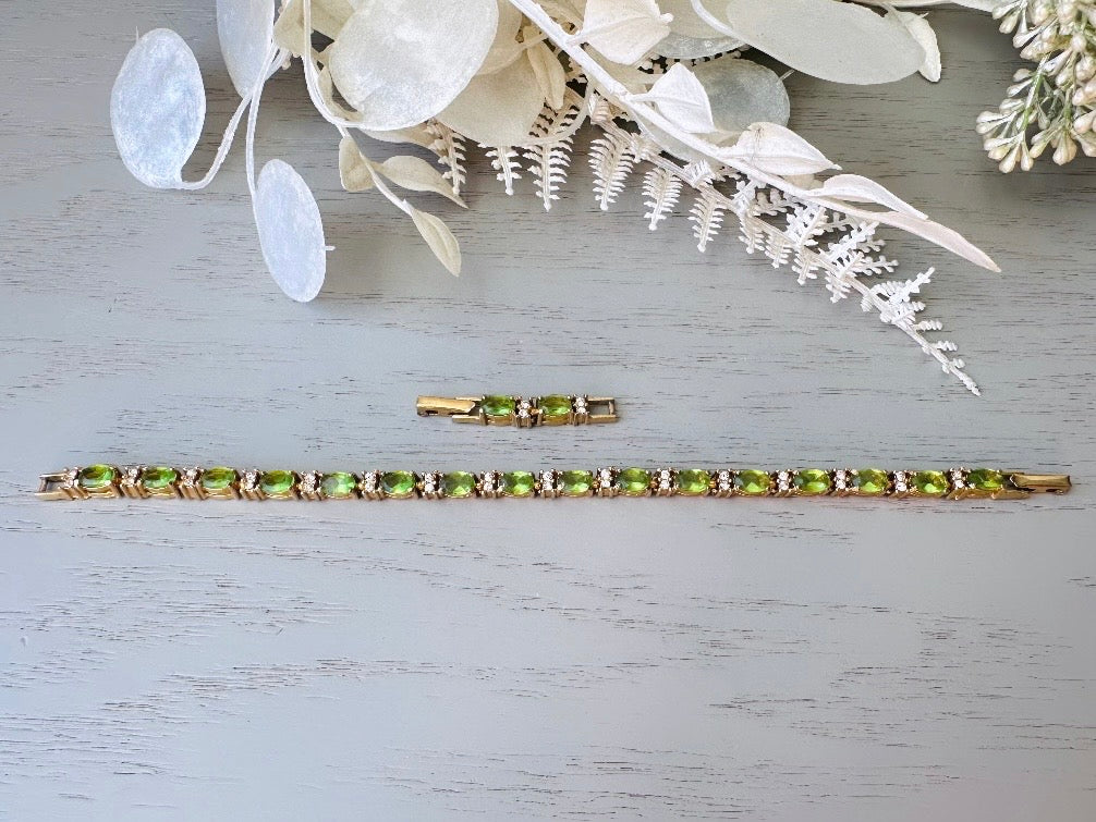 Vintage Tennis Bracelet, Cubic Zirconia & Peridot Crystal Prong Set Gold Bracelet, Gorgeous Green and Gold Classic Vintage Bracelet Gift from Piggle and Pop