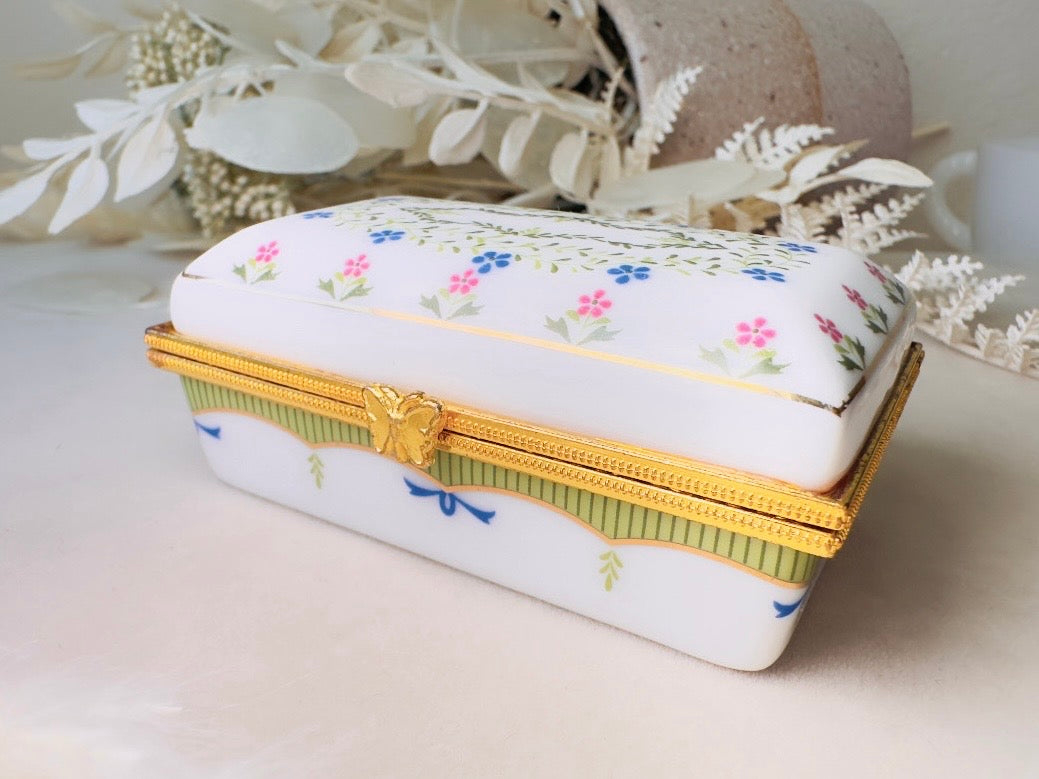 Vintage Trinket Box, Floral Porcelain Vanity Dresser Mini Jewelry Box White with Blue and Pink Flowers