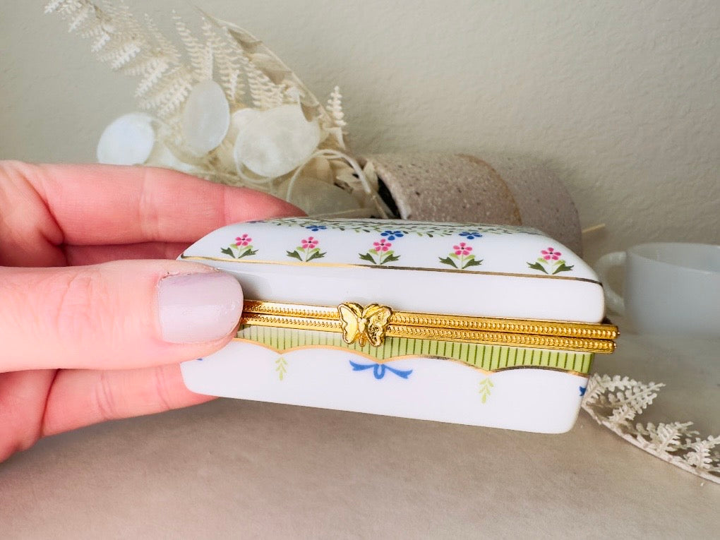 Vintage Trinket Box, Floral Porcelain Vanity Dresser Mini Jewelry Box White with Blue and Pink Flowers
