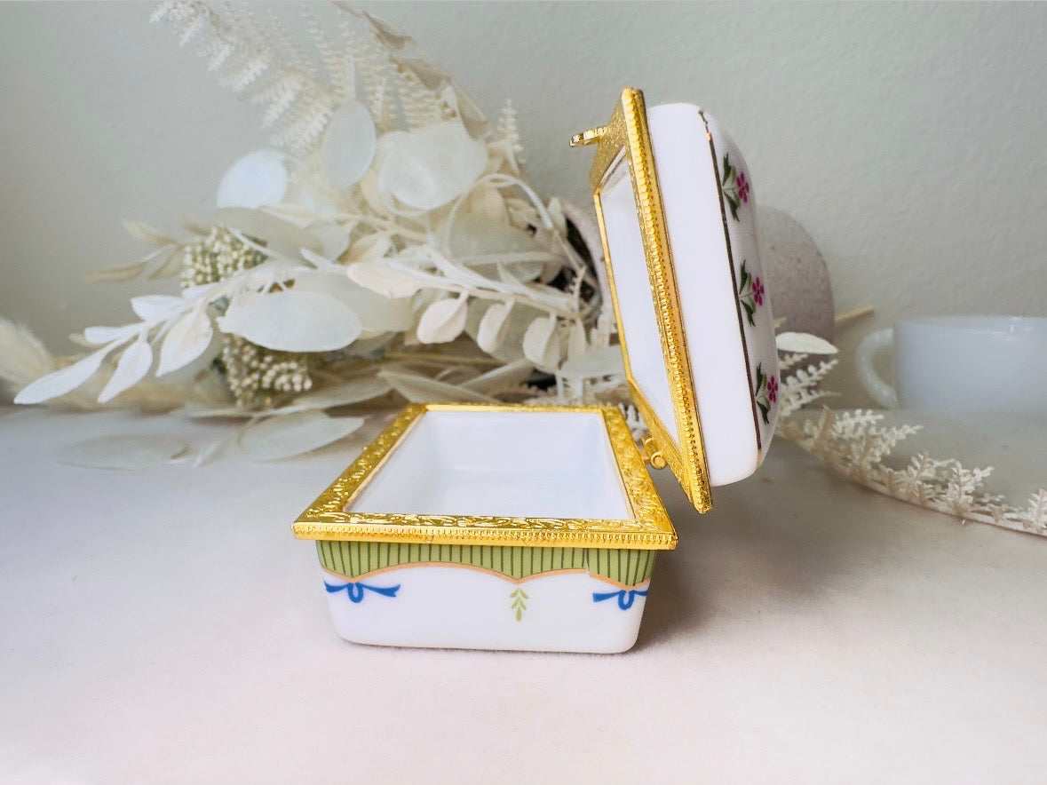 Vintage Trinket Box, Floral Porcelain Vanity Dresser Mini Jewelry Box White with Blue and Pink Flowers