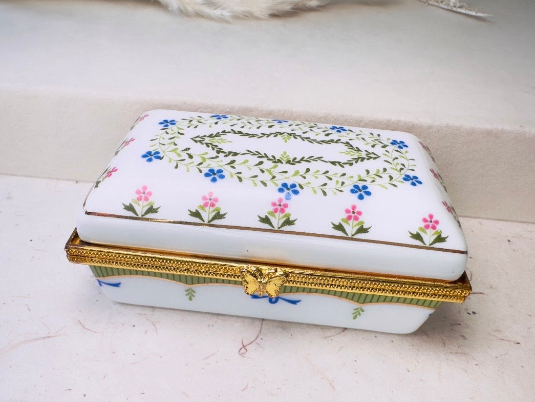 Vintage Trinket Box, Floral Porcelain Vanity Dresser Mini Jewelry Box White with Blue and Pink Flowers