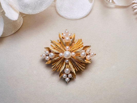 Vintage Victorian Brooch, Lisner Designer Gold Starburst Brooch with Pearl Accents, Glamorous Regency Era North Star Brooch Pin