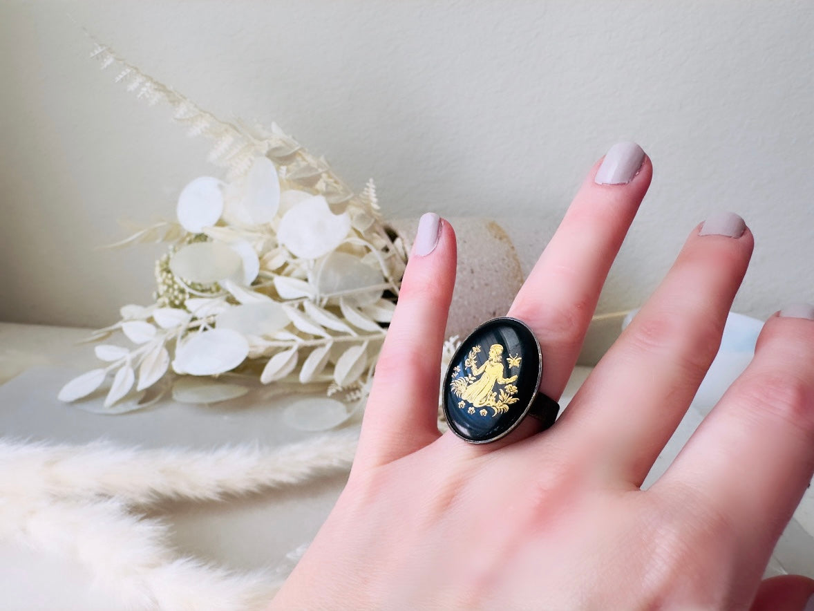 Virgo Zodiac Ring, Vintage Black Glass Astrology Ring, August September Birthday Gift, Adjustable Thick Band Antique Bronze Ring