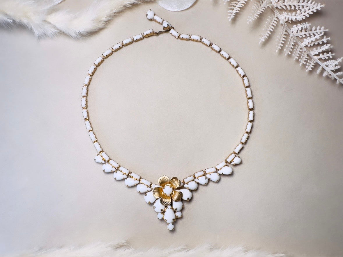White Milk Glass Necklace, Vintage WEISS Gold 15" Flower Choker Bridal Necklace, Vintage Wedding Jewelry