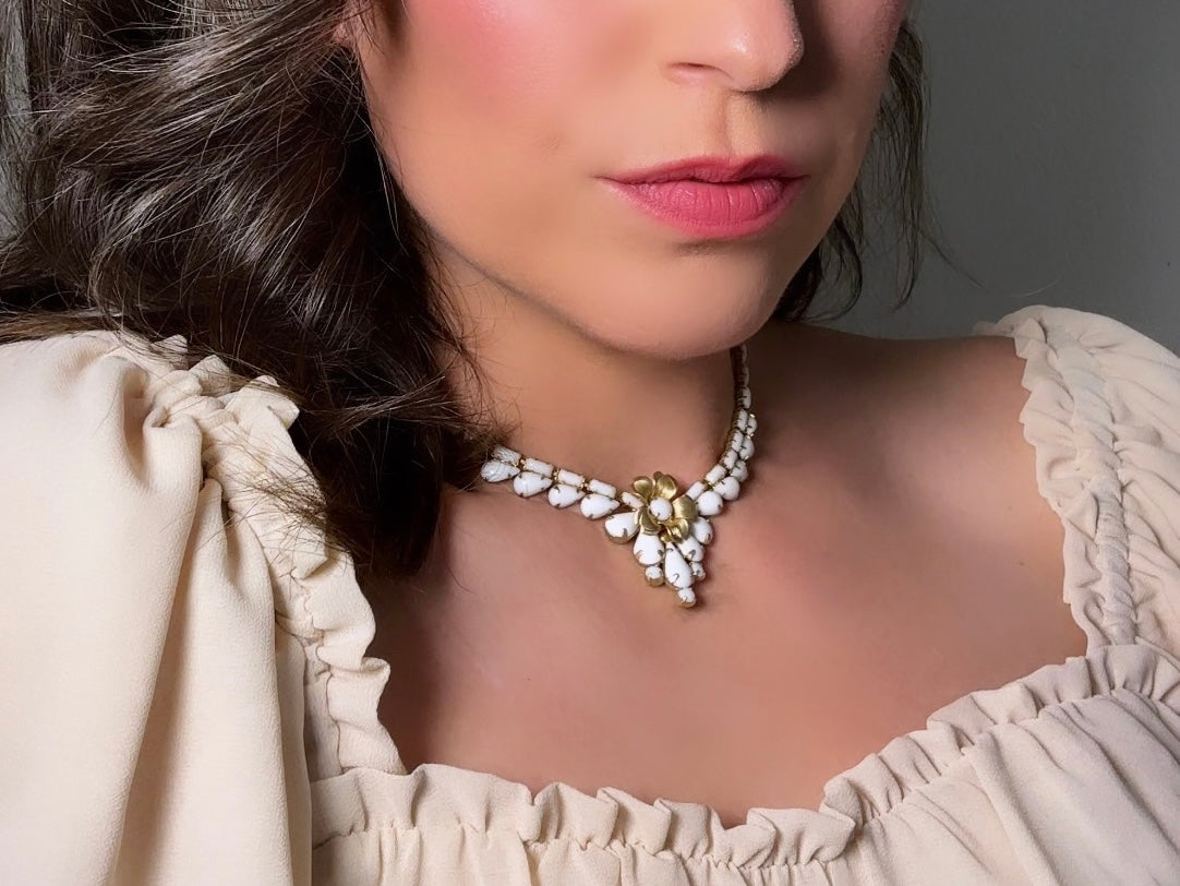 White Milk Glass Necklace, Vintage WEISS Gold 15" Flower Choker Bridal Necklace, Vintage Wedding Jewelry