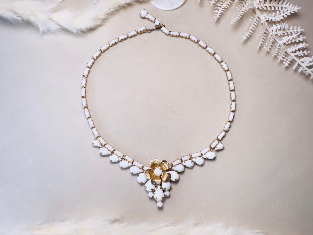White Milk Glass Necklace, Vintage WEISS Gold 15" Flower Choker Bridal Necklace, Vintage Wedding Jewelry