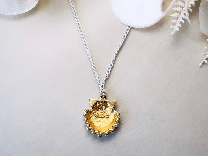 White and Gold Vintage Seashell Necklace, Summer Style Enamel Sliding Pendant on White Chain Necklace
