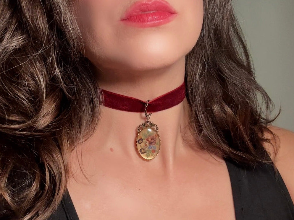 Wine Red Velvet Choker Necklace with Antique Glass Flower Pendant, Burgundy Victorian Ribbon Choker with Floral Cameo Holiday Necklace