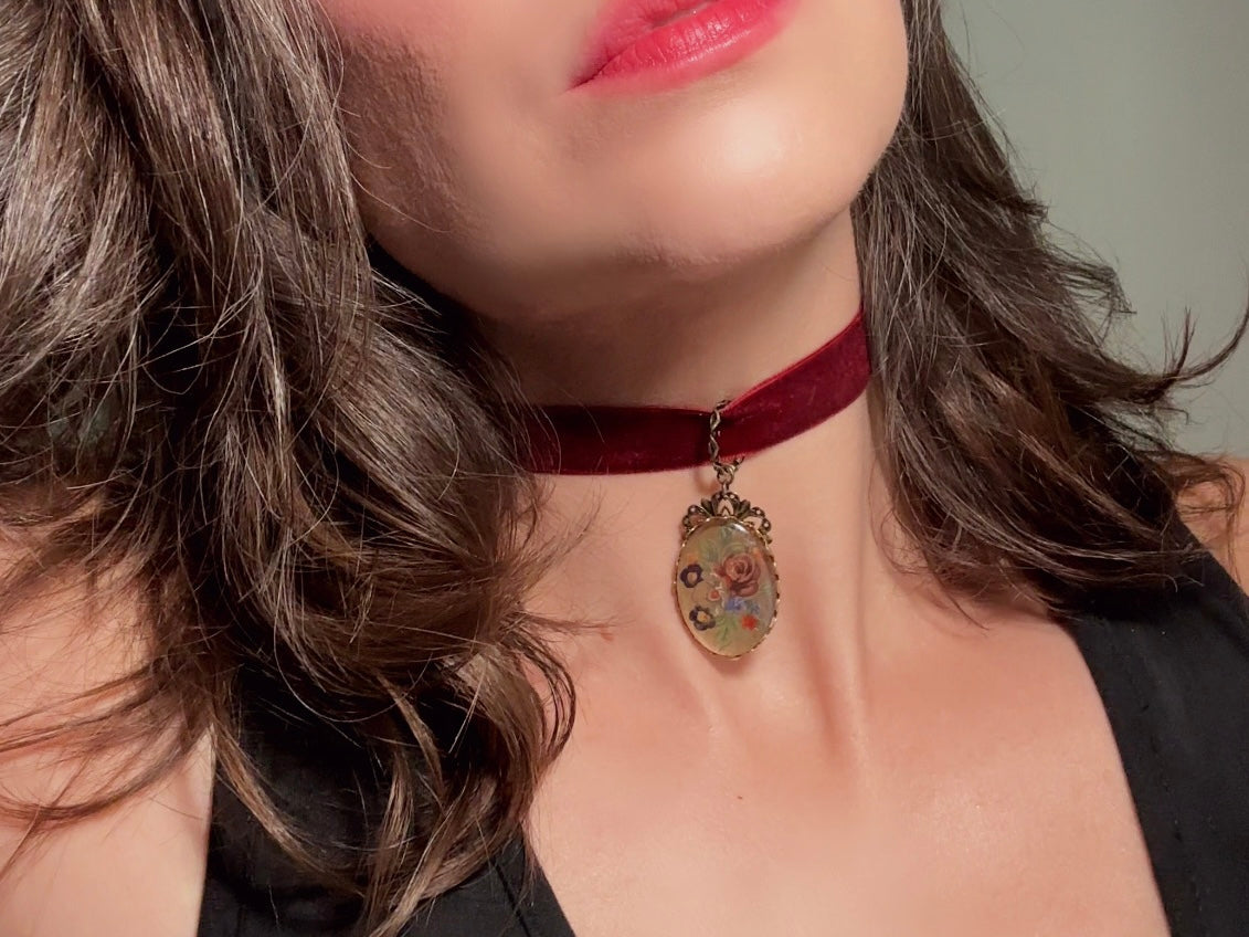 Wine Red Velvet Choker Necklace with Antique Glass Flower Pendant, Burgundy Victorian Ribbon Choker with Floral Cameo Holiday Necklace