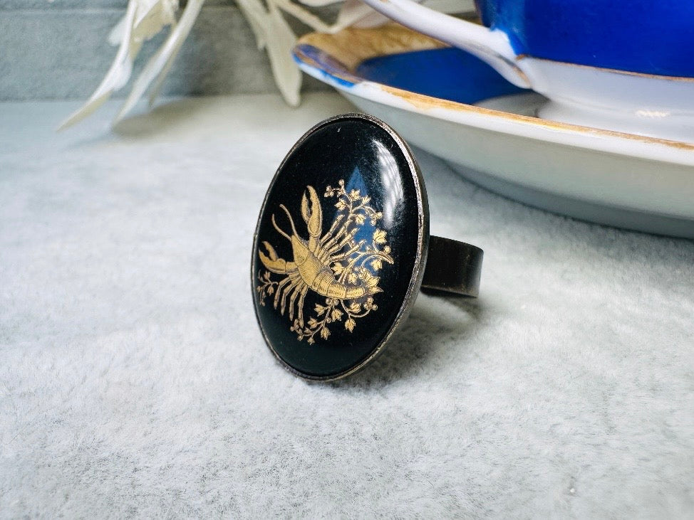 Zodiac Cancer Ring, Black Vintage Astrology Glass Cameo Ring with Gold Etching, Adjustable Thick Antique Bronze Band