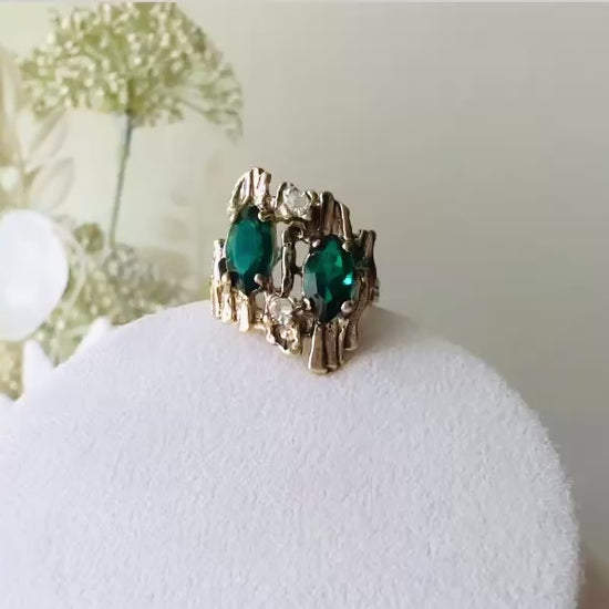 Vintage Green Gem Cocktail Ring, 18k Brutalist Ring with Faux Emeralds  video