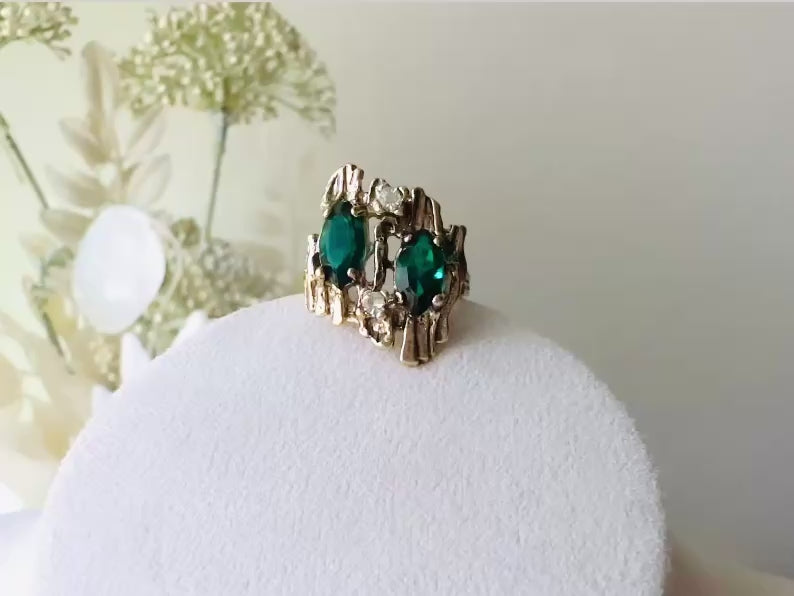 Vintage Green Gem Cocktail Ring, 18k Brutalist Ring with Faux Emeralds  video
