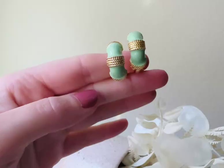 Vintage Mint Earrings, Signed Gay Boyer 80s Half Hoop Clip-On Earrings with Gold Rope Border video