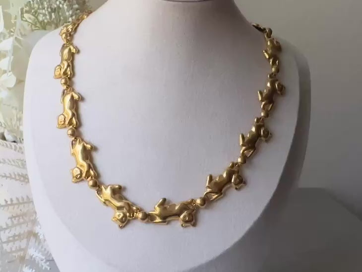 Vintage Gold Cat Necklace, Cute Avon Novelty Cat Necklace from Piggle and Pop modelled by Bethan Jayne video