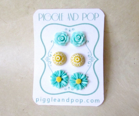 Mint Flower Earring Stud Set, Pastel Mint and Yellow Stud Earring Set, Floral Post Earrings, Mint Rose Earrings, Yellow Daisy Earring, Resin Flower Earrings