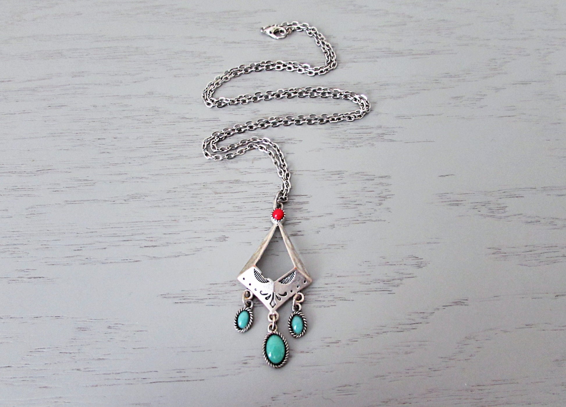 1970s Silver Tone Southwestern Necklace with Turquoise and Red Stones,