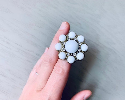 White Chunky Ring, Vintage Statement Ring, Vintage White Ring, Elastic Cocktail Ring, Oversized 1990s Chunky Silver Costume Ring