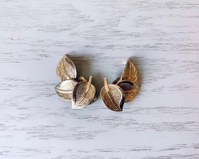 Gold Leaf Earrings, Triple Leaf Earrings, Vintage Clip On Earrings, Gold Nature Earrings, Pretty Unique Whimsical Clip-Ons for Non-Pierced