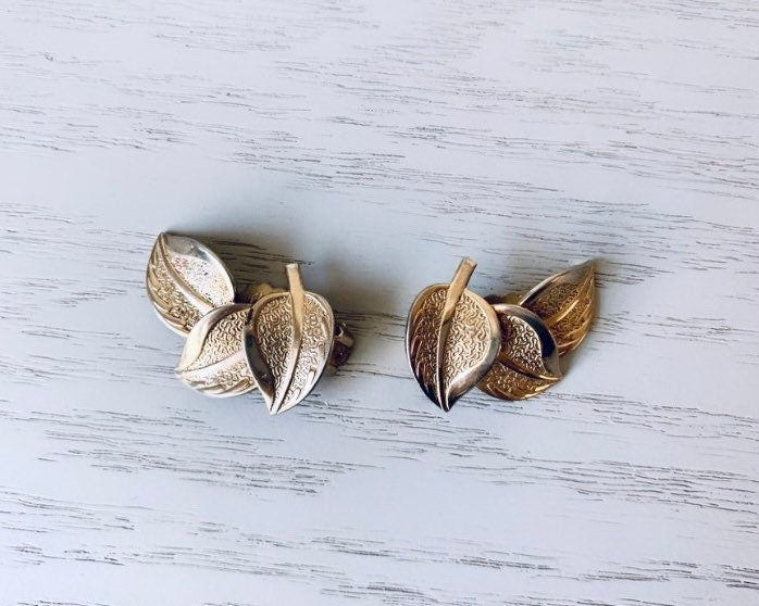 Gold Leaf Earrings, Triple Leaf Earrings, Vintage Clip On Earrings, Gold Nature Earrings, Pretty Unique Whimsical Clip-Ons for Non-Pierced
