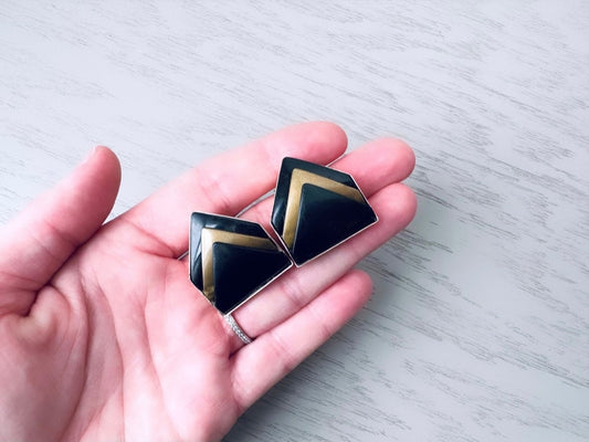 Vintage Chevron Earrings in Black and Gold, Big Stacked Vintage Earrings, Vintage 80s Clip-On Earring, 1980s Large Acrylic Triangle Earrings