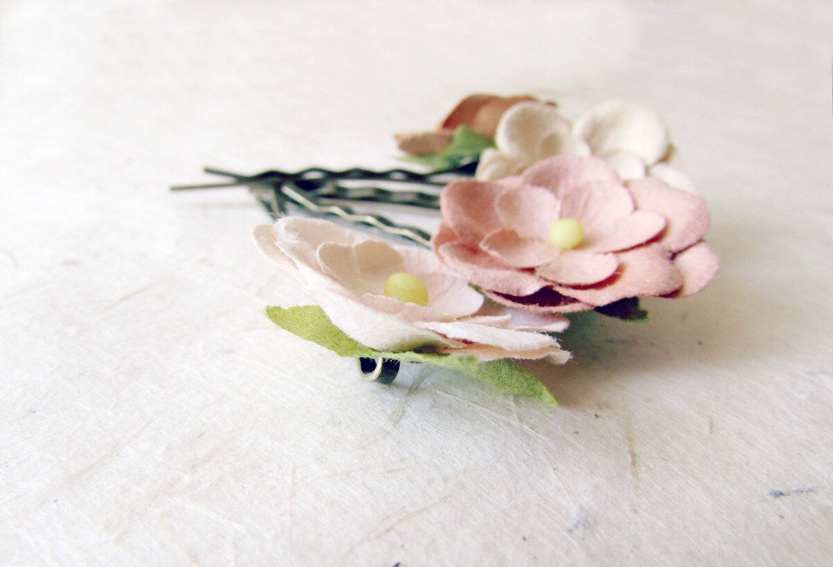 Blush Flower Hair Clips, Wedding Hair Pins, Paper Flower Bobby Pins, Ivory Daisy Hair Accessories, Rustic Wedding Hair Accents for Bride