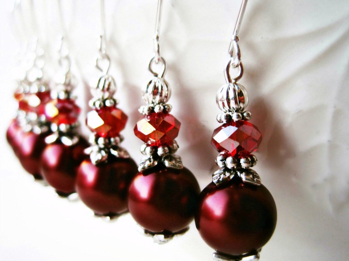 Red Pearl Bracelet, Cranberry Bridesmaids, Beaded Bracelet, Dark Garnet Red, Bridesmaid Jewellery, Vintage Inspired Elastic Stretch Bracelet
