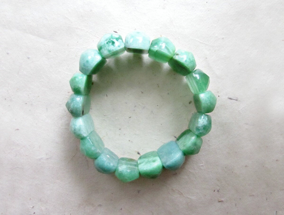 Green Gemstone Bracelet, Green Aventurine Beaded Stretch Bracelet, Chakra Bracelet, Green Onyx Stone Bracelet, Natural Bohemian Jewelry