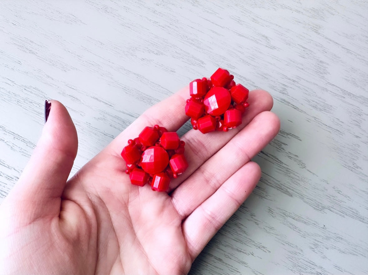 Cherry Red Beaded Cluster Earrings, Made in Germany Textured Faceted Red Acrylic Vintage Earrings, Popcorn Style 1960s Clip On Earrings