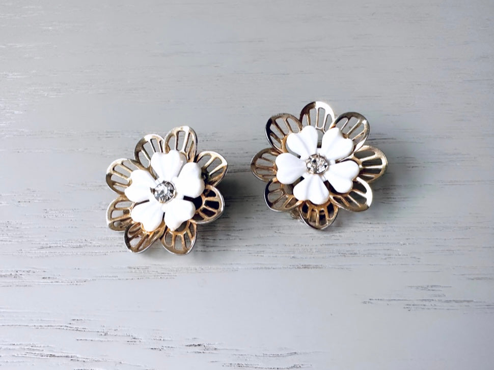 Gold Filigree Flower Earrings, 1960s Vintage Earrings, White and Gold Bridal Clip On Earrings, White Acrylic Petals with Rhinestone Centers