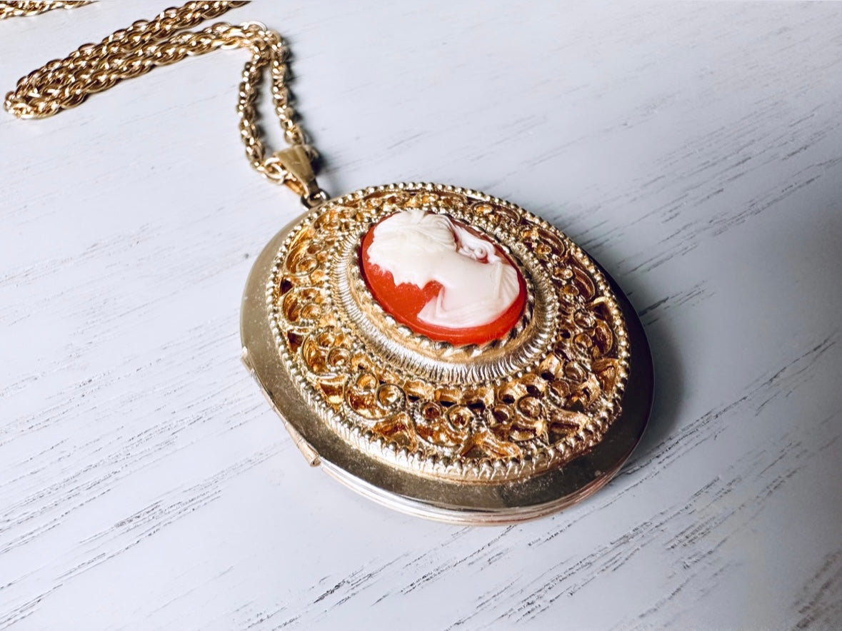 Vintage Victorian Cameo Locket Necklace, Gold Lois Jean Vintage Cameo Necklace, Antique Gold Victorian Revival Necklace, Peach Cream Cameo