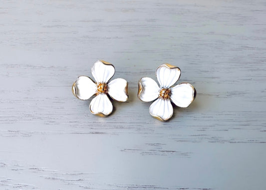 White and Gold Dogwood Flower Earrings, Floral Vintage Earrings, Bridal Flower Clip-Ons, Dogwood Clip On Earrings, Woodland Jewelry