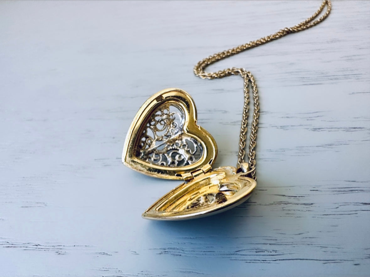 Lockets - Antique Diamond Gold ART NOUVEAU Locket Necklace - Antique  Jewelry | Vintage Rings | Faberge E… | Art nouveau locket, Art nouveau  jewelry, Jewelry lockets