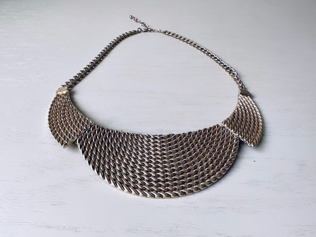 Metal deals bib necklace